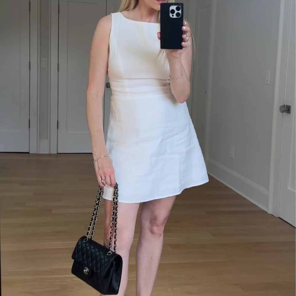 Reformation |‎ Zenni 100% Linen Boat Neck Mini Dress in White - Picture 5 of 10